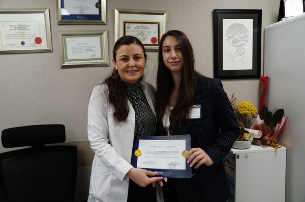 Успешно завършиха първите обучения за млади лекари в Турция