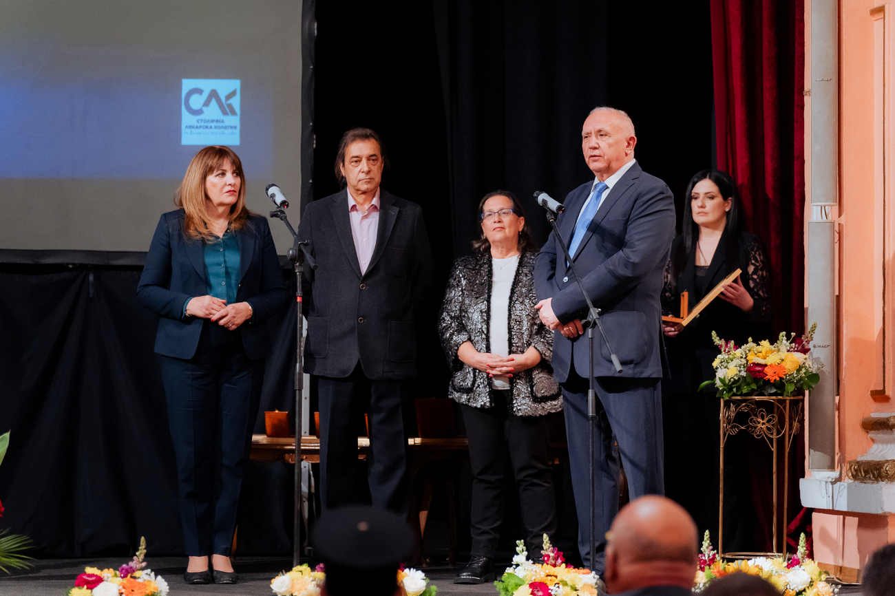 Проф. д-р Петко Карагьозов получи наградата "Лекар на София"