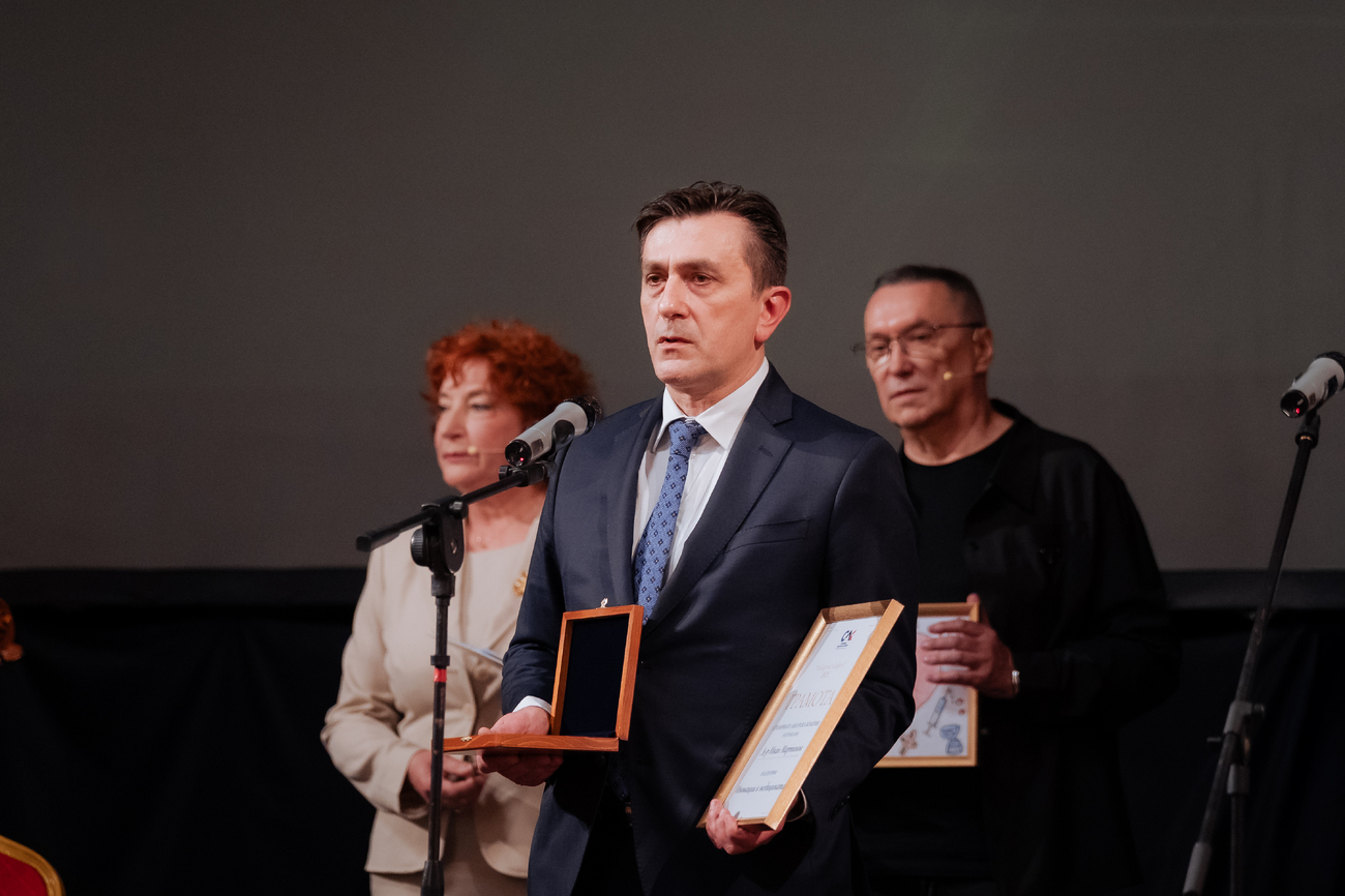 Проф. д-р Петко Карагьозов получи наградата "Лекар на София"